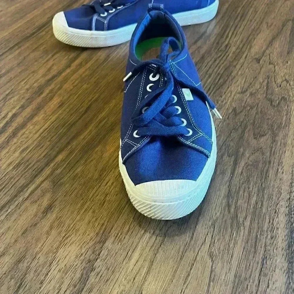 Cariuma x Pantone OCA low-top canvas sneakers - Picture 5 of 5